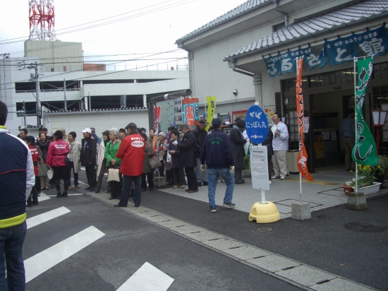 ガイドツアー集合。これから1時間半の町歩きです。