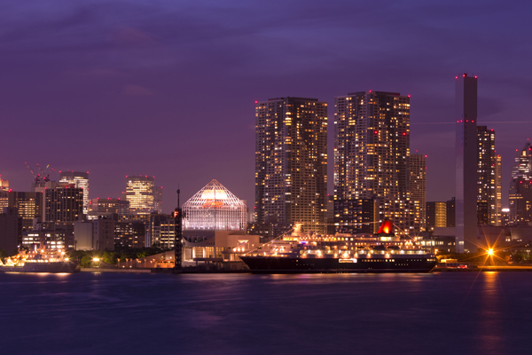 晴海の夜景とにっぽん丸